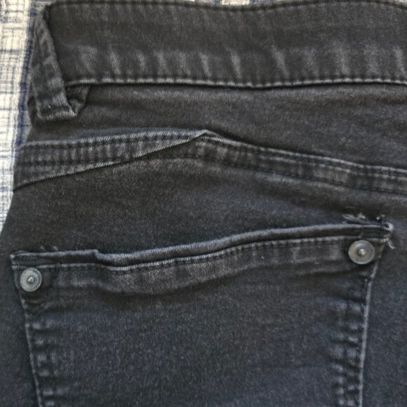 Wit & Wisdom Petite Black Stretchy Mid Rise Wide Waistband Skinny Ankle Jeans - Picture 5 of 6